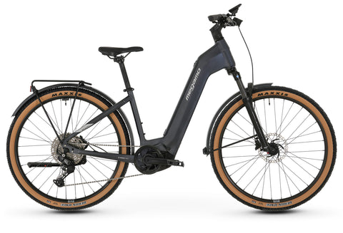 Megamo Reach Low 05 Equipped